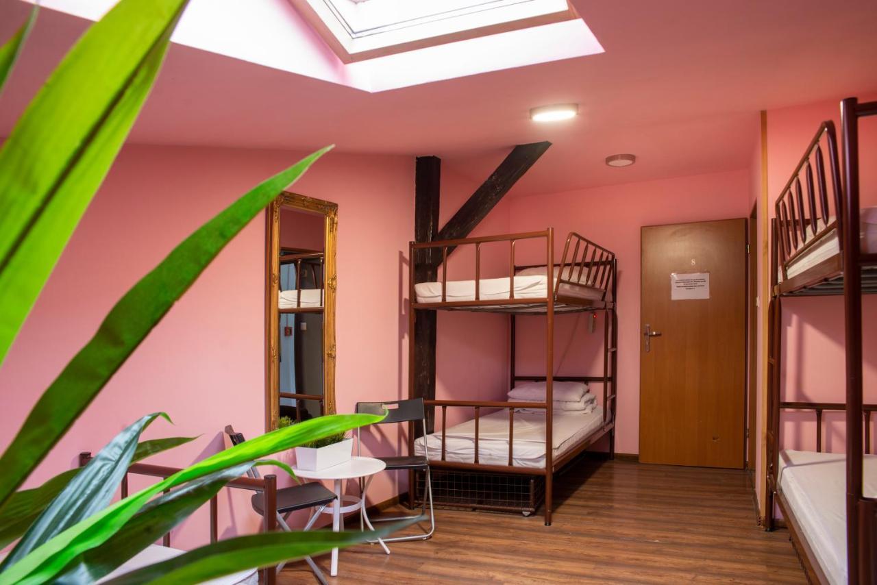 Let's Rock Party Hostel! Age Limit From 18 Until 40! Krakow